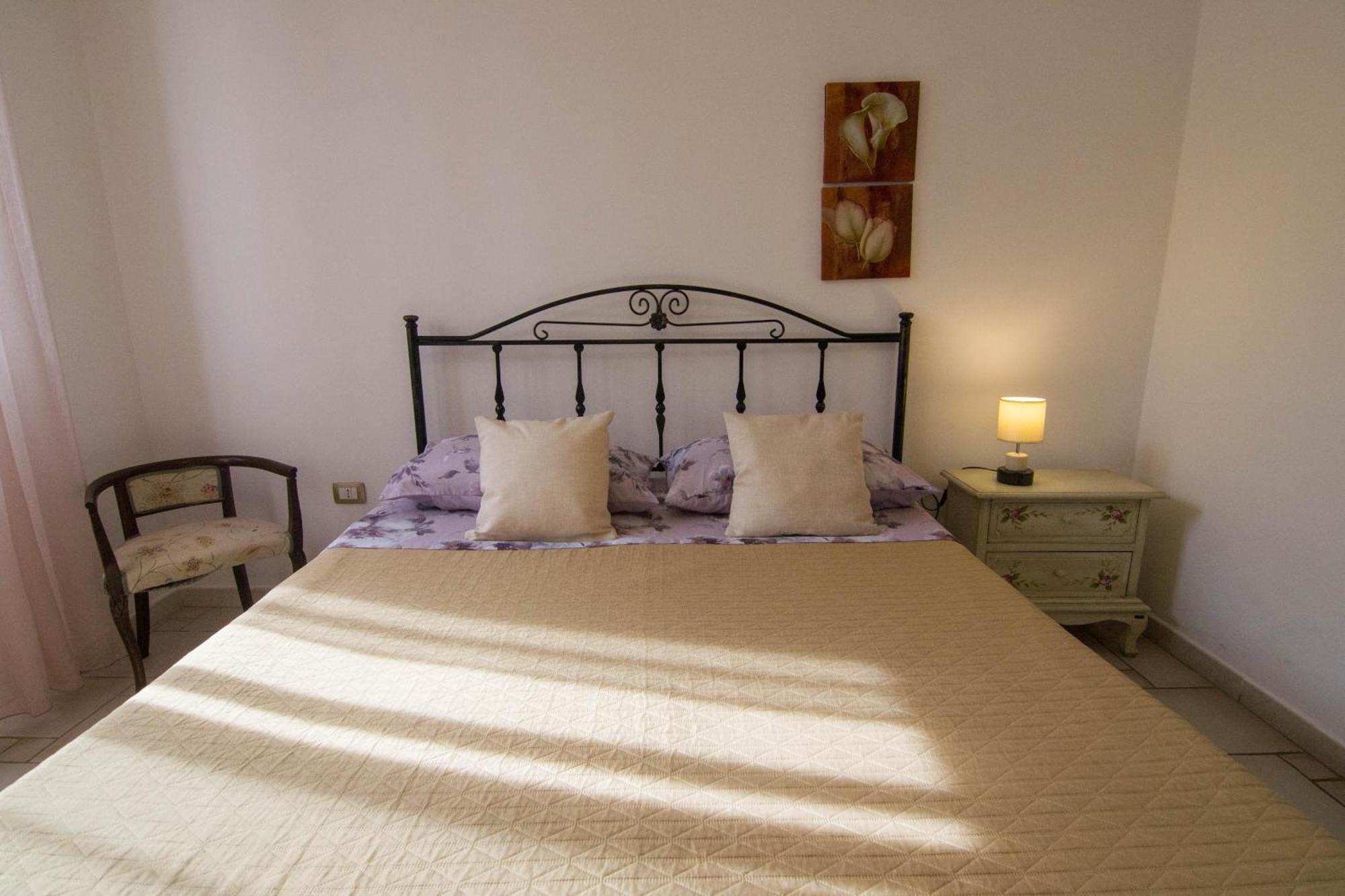 B&B Del Viale Bacu Abis Exteriör bild