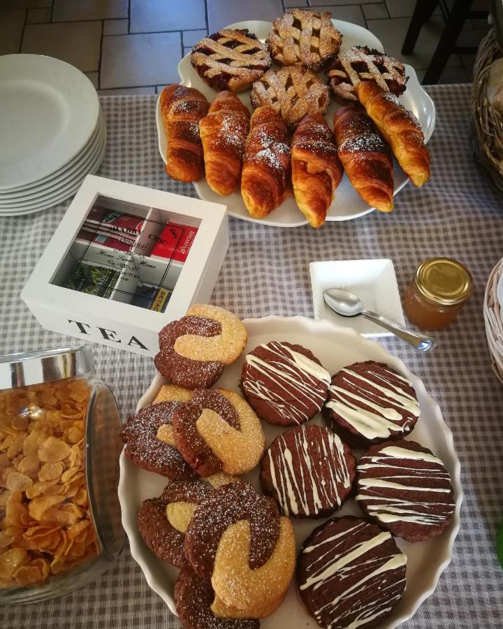 B&B Del Viale Bacu Abis Exteriör bild